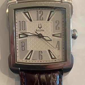 BULOVA ADVENTURER Men's Watch With Rectangular White Dial